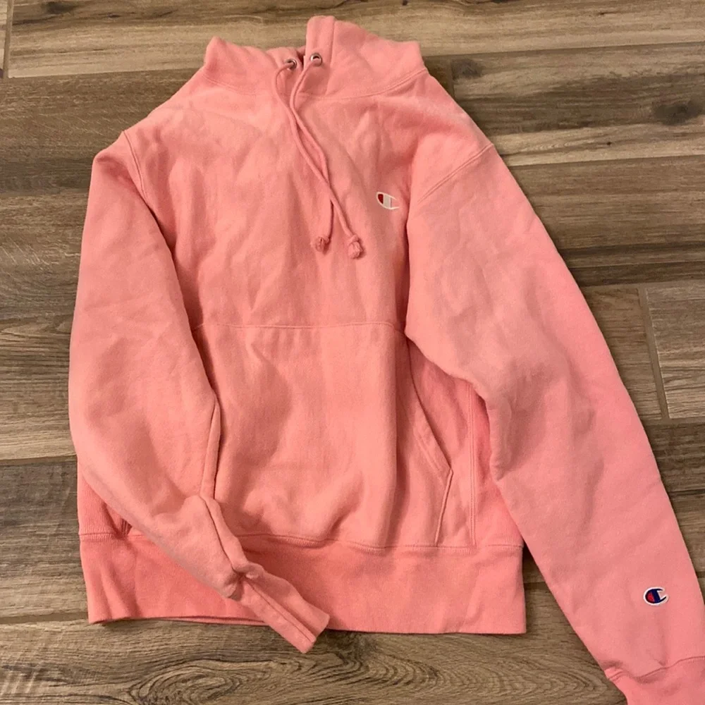 Women’s pink hoodie. - Picture 1 of 1